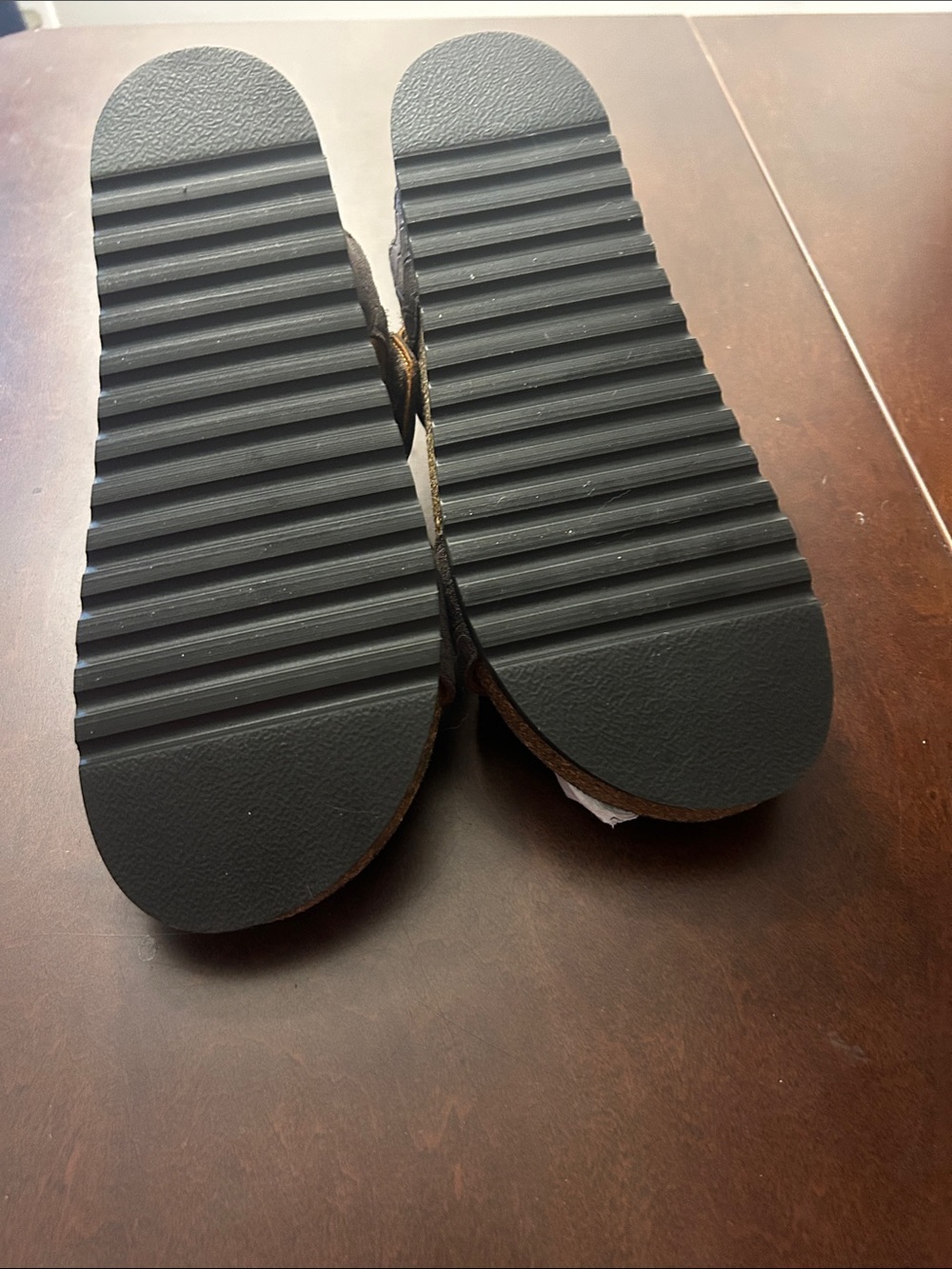 Taos Footwear Beige/Natural Flats & Loafers Box - Picture 5 of 13